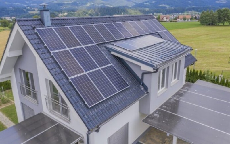 Choosing the Best Solar Panel Installation Service for Your Old House